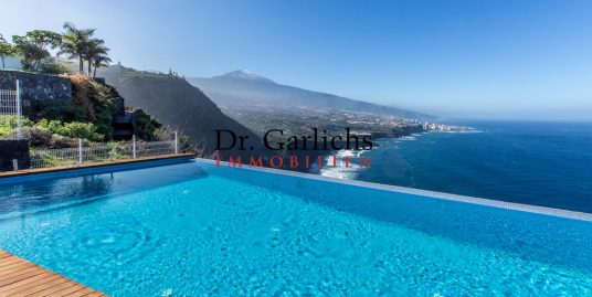 Modern Villa in fantastic location