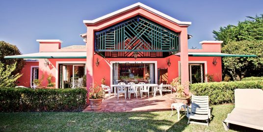 Spacious villa at the golf course of Tacoronte