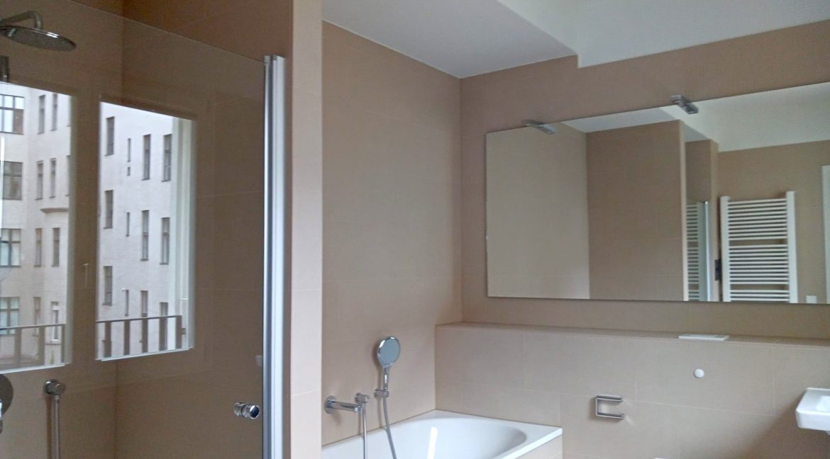 PHOTO-2025-10-17-19-49-59